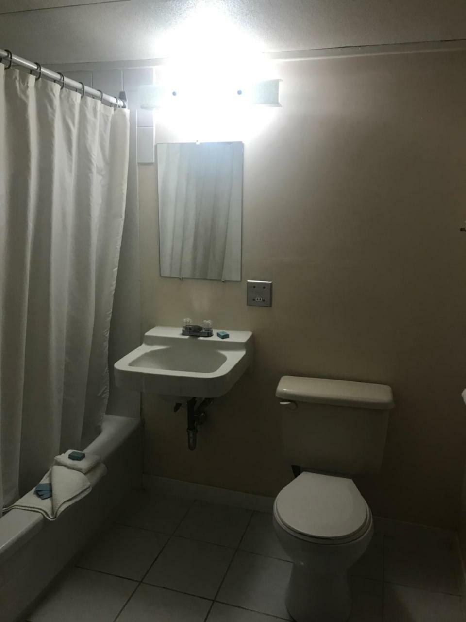 Oasis Hotel 캐시 크리크 외부 사진